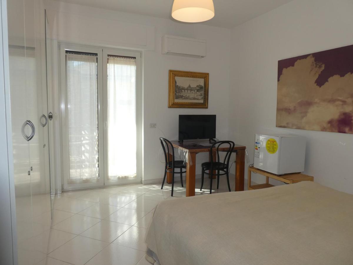 Bed and Breakfast SoggiorniСорренто Экстерьер фото